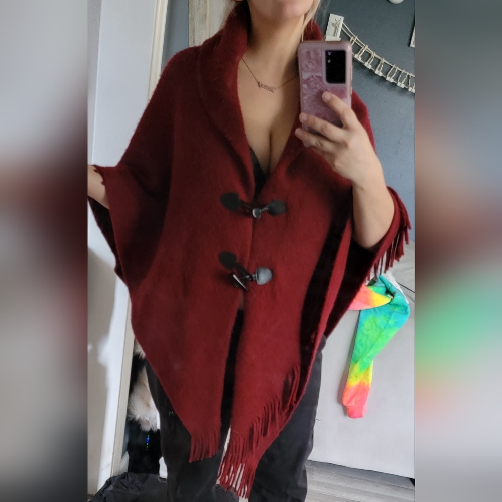 Nwt wine fringe poncho